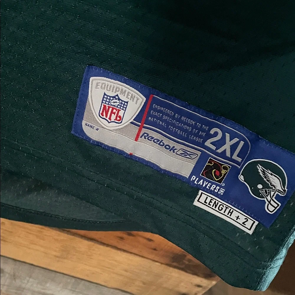 Philadelphia Eagles 🦅 NFL
Jersey- McNabb - Picture 4 of 8